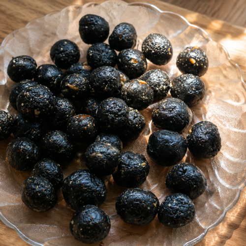 Black Sesame Seeds Laddu