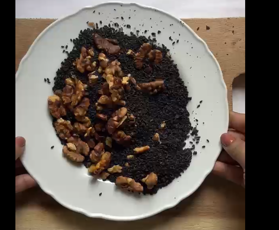 Low-FODMAP Black Sesame Spread