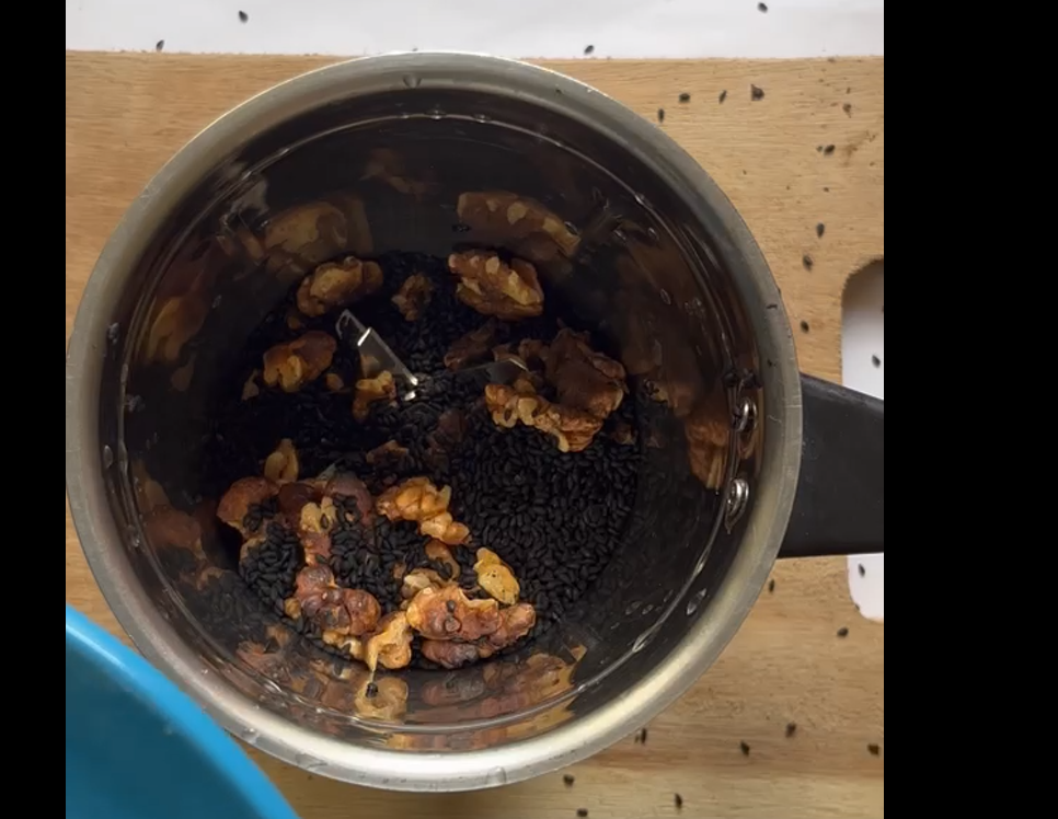 Low-FODMAP Black Sesame Spread